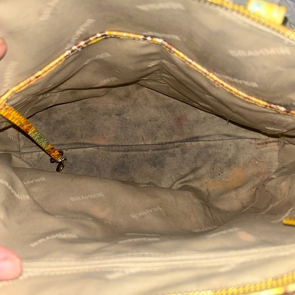 BRAHMIN yellow snake skin pattern large duxbury style. Fabulous condition. - Picture 6 of 7